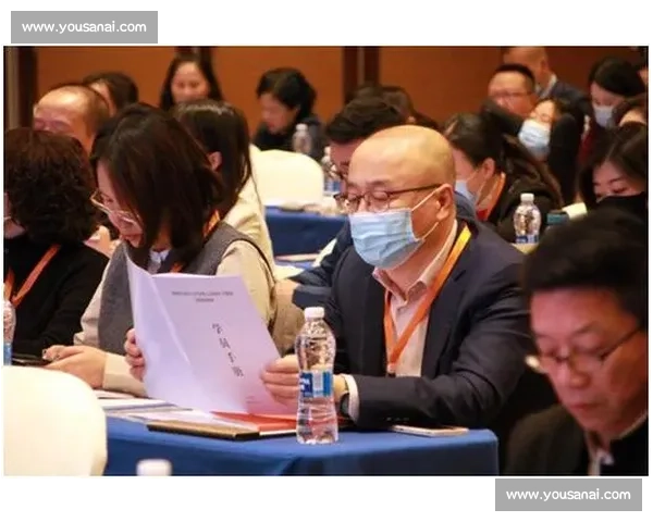 新时代背景下企业高层管理者领导力培养与实践创新路径探索研究分析 - 副本