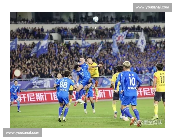 红黄牌制度下足球比赛公平性与裁判权威的双重考验球员纪律管理与观赛体验影响研究 - 副本 - 副本